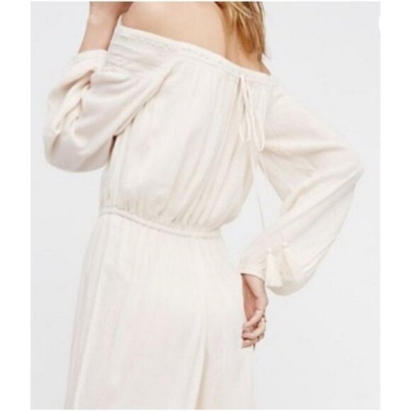 Free People Show Your Shoulder Romper Tassel Longsleeve Black Medium Boho Hippie - Picture 8 of 9